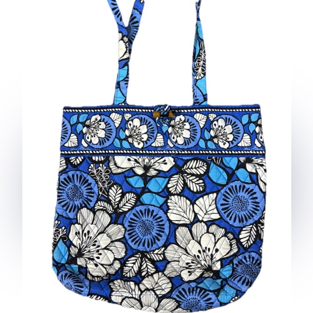 RETIRED VERA BRADLEY BLUE BAYOU TOTE HANDBAG TWO SHOULDER STRAPS TOGGLE CLOSURE
